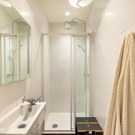 Het Zoute - Parkeerplaats - Wifi - Comfort - Uitzonderlijke Locatie - Ideaal Voor Stellen En Gezinnen דירה *